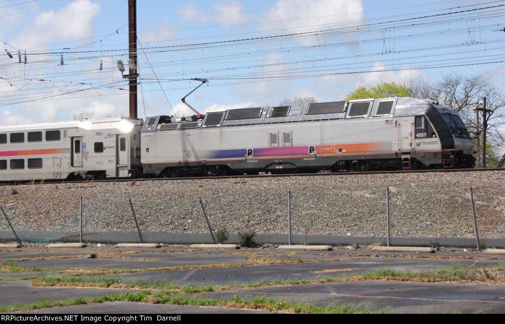 NJT 4557